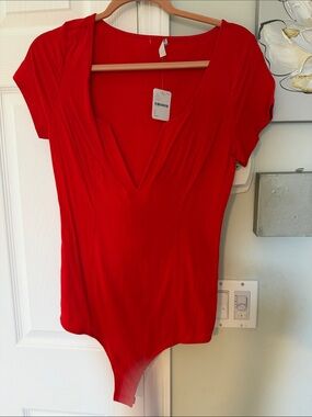 Free People Red V-Neck Short Sleeve Bodysuit